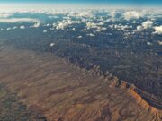 Реальное спутниковое изображение с увеличением в высоком качестве