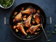 Куриные голени с овощами: тушеные на сковороде