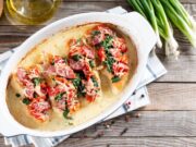 Свинина с помидорами и сыром в духовке