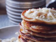 Рецепт толстых блинов на кефире с дырочками