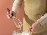 Тесто для блинов на воде: рецепт с яйцами и мукой