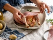 Утка в духовке: секреты нежной и сочной мякоти