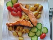 Горбуша с луком в духовке