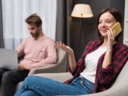 Как завязать разговор с парнем по телефону