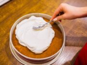 Крем для торта из сгущенки и молока