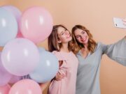 Поздравить подругу с днем рождения: трогательные идеи