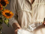 Творожная запеканка в духовке: рецепт с манкой и сметаной