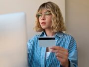 Валберис: Почему списывает деньги сразу