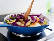 Вкусная брокколи на сковороде