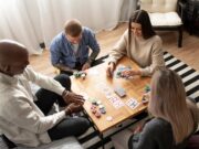 Игры для большой компании: развлечения на 6 человек дома