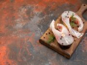 Скумбрия в домашних условиях: быстрый и вкусный рецепт засолки и маринования