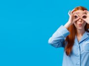 Примета: Чешется левый глаз у женщин в понедельник вечером