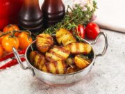 Картошка на шпажках с салом в духовке