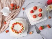 Бисквитный торт с крем чизом и клубникой