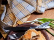 Пошаговый рецепт вкусных чебуреков с мясом
