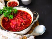 Классический украинский борщ со свининой