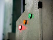 Датчик звука для автоматического включения света в подъезде