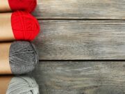 Простой мужской свитер спицами для начинающих: мастер-класс