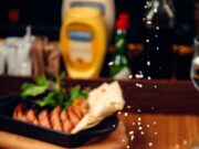 Время приготовления мяса по-французски из свинины с картофелем в духовке