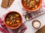 Классический суп с фасолью, курицей и картошкой: пошаговый рецепт