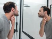 Заголовок: «Чешется правая щека у мужчин: причины и значение»