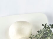 Домашняя брынза из коровьего молока и уксуса