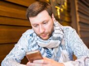 Запись парня по-английски в телефоне