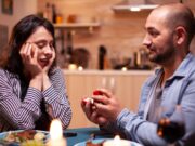 Гадание на картах: как узнать чувства любимого мужчины