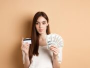 Как защитить карту от списания приставами