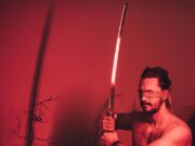 Расшифровка значений 8 мечей в контексте отношений