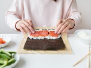Приготовьте суши и роллы дома: пошаговый рецепт