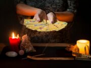 Гадание на таро онлайн: бесплатное предсказание на ближайшее будущее по 3 картам