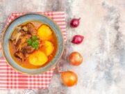 Суп из ребрышек свинины с картошкой