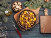 Мясо с Грибами и Картошкой в Горшочках