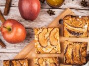 Слойки с яблоком из слоеного дрожжевого теста