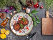 Щучий деликатес: сочные котлеты с салом на сковороде