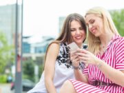 Как написать подруге, чтобы она улыбнулась