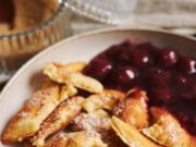 Гренки из батона с молоком и яйцом на сковороде: сладкий рецепт