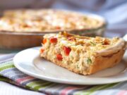 Заливной пирог с консервой и яйцом