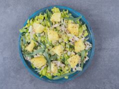 Салат с курицей и ананасами: рецепт слоями