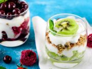 Сметанные десерты с фруктами и желатином