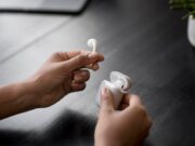 Избавляемся от воды в разъеме для наушников