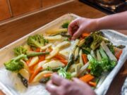 Варка овощей в микроволновке в пакете