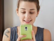 Крутой статус в WhatsApp для девушки