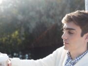 К чему снится молодой сосед мужчина