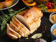 Капуста с курицей в духовке