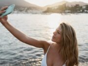 Подписание на море в Instagram