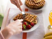 Вкусные вафли в электровафельнице: простой рецепт