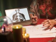 Правдивое онлайн-гадание: что он делает сейчас