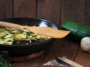 Заливной пирог на кефире с капустой